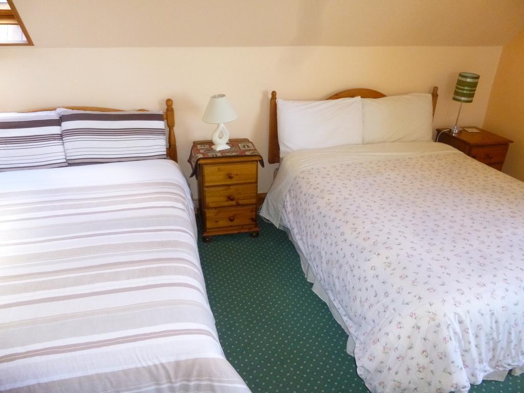 Ferryview B&B V23 X577 Кахерсивен Стая снимка